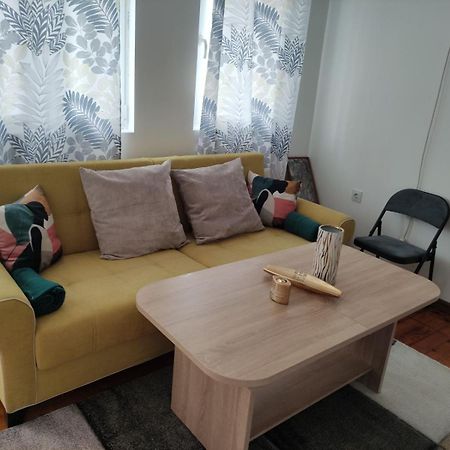 Rozi Apartment Burgas ภายนอก รูปภาพ